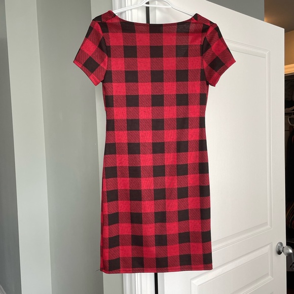 NWOT- Olivia Rae Mini Red/Black Check Dress - Picture 6 of 6